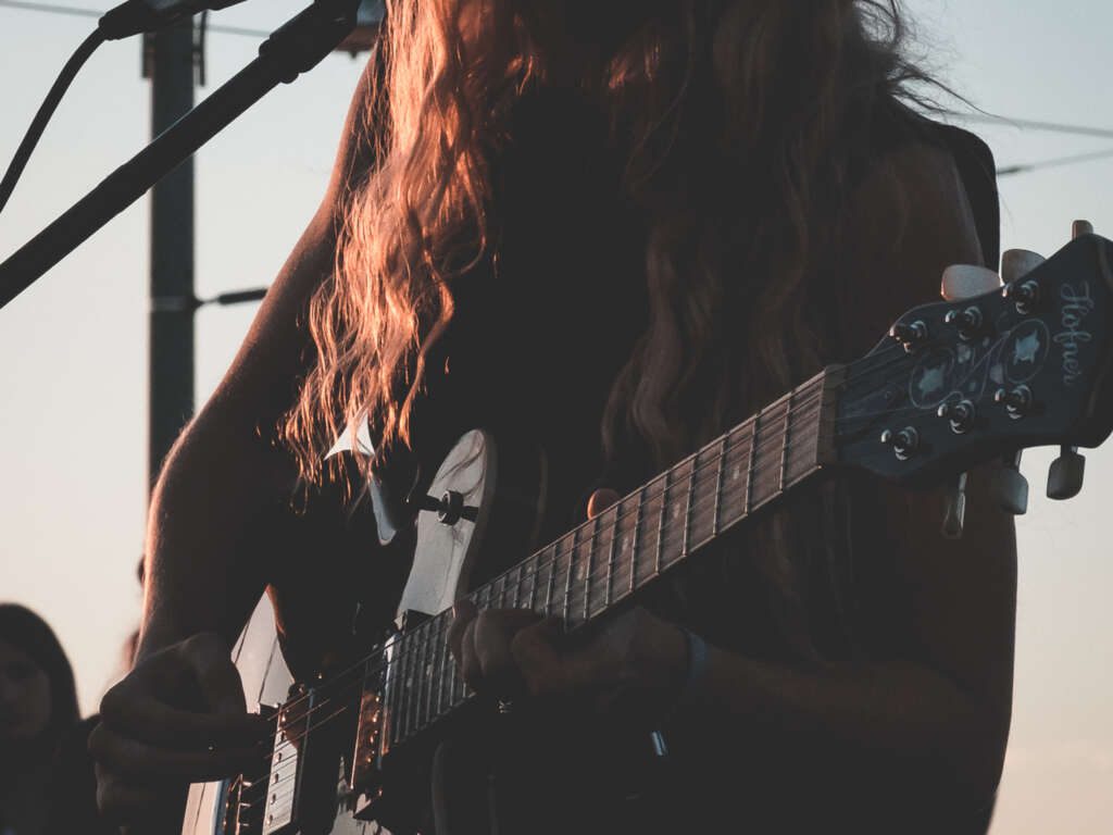 Does deleting posts affect Facebook algorithm? 🚀 RiseKarma