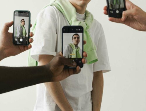 Websites for designing custom QR codes for social media