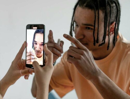 How to unlock private Twitter accounts secretly